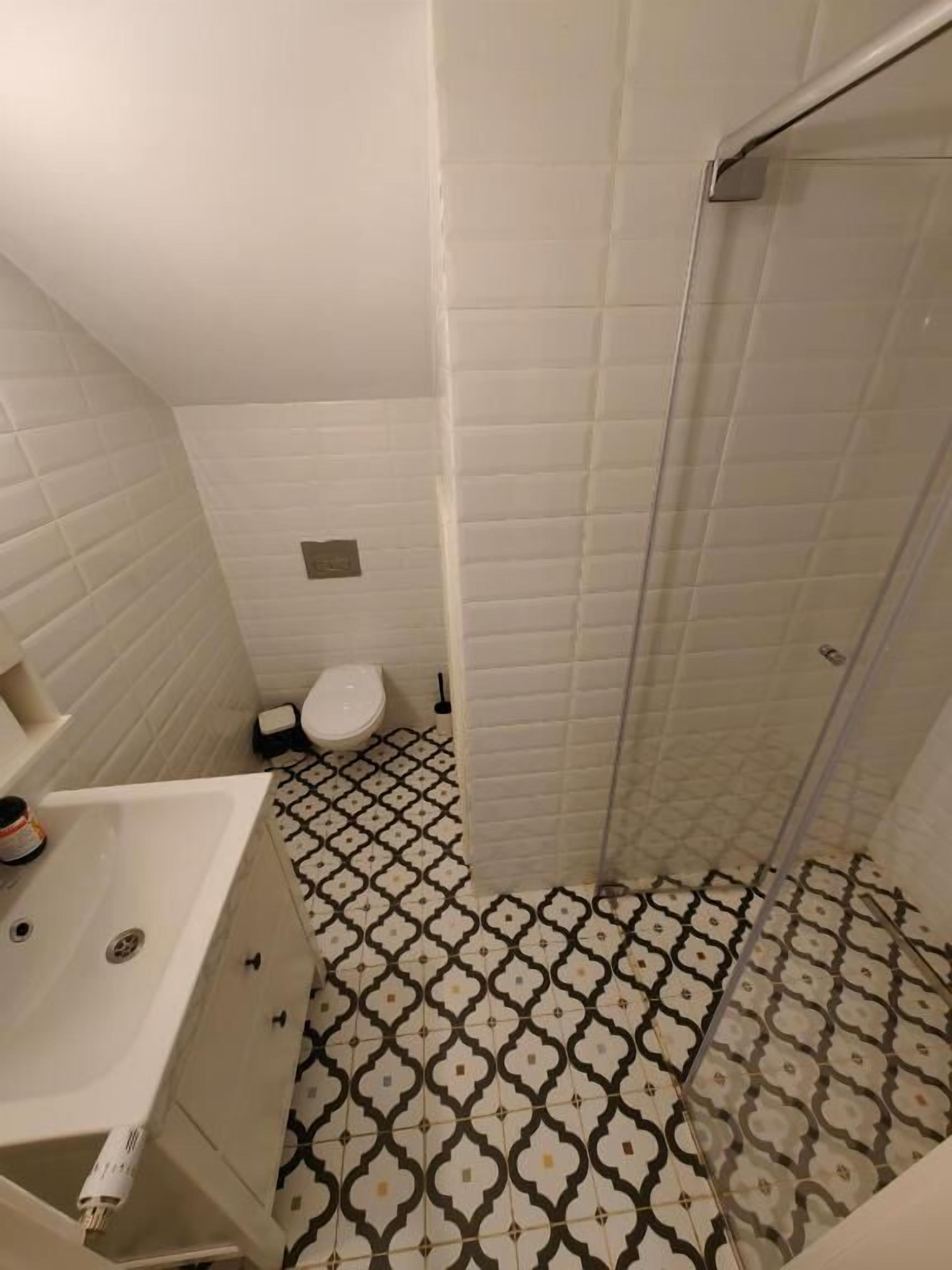 Classic Apartment | Bathroom