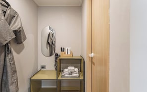 4PC Guild Room | Ilmainen Wi-Fi, vuodevaatteet