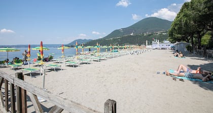 Thai House private parking near lake, Toscolano Maderno, Italy