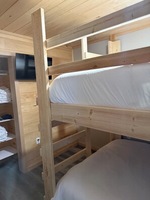 2 Schlafzimmer, kostenloses WLAN, Bettwäsche, Rollstuhlgeeignet