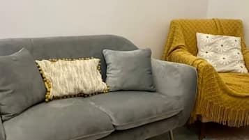 Apartment, Balcony | Ruang tamu