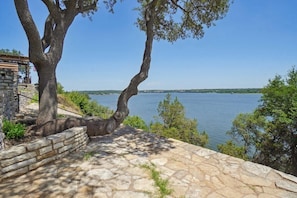 Property grounds - Sleeps 12-Stunning Lake Front Cliffside Views-Pool (Granbury)
