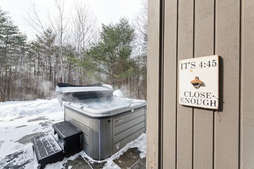 Modern Retreat with Private Hot Tub