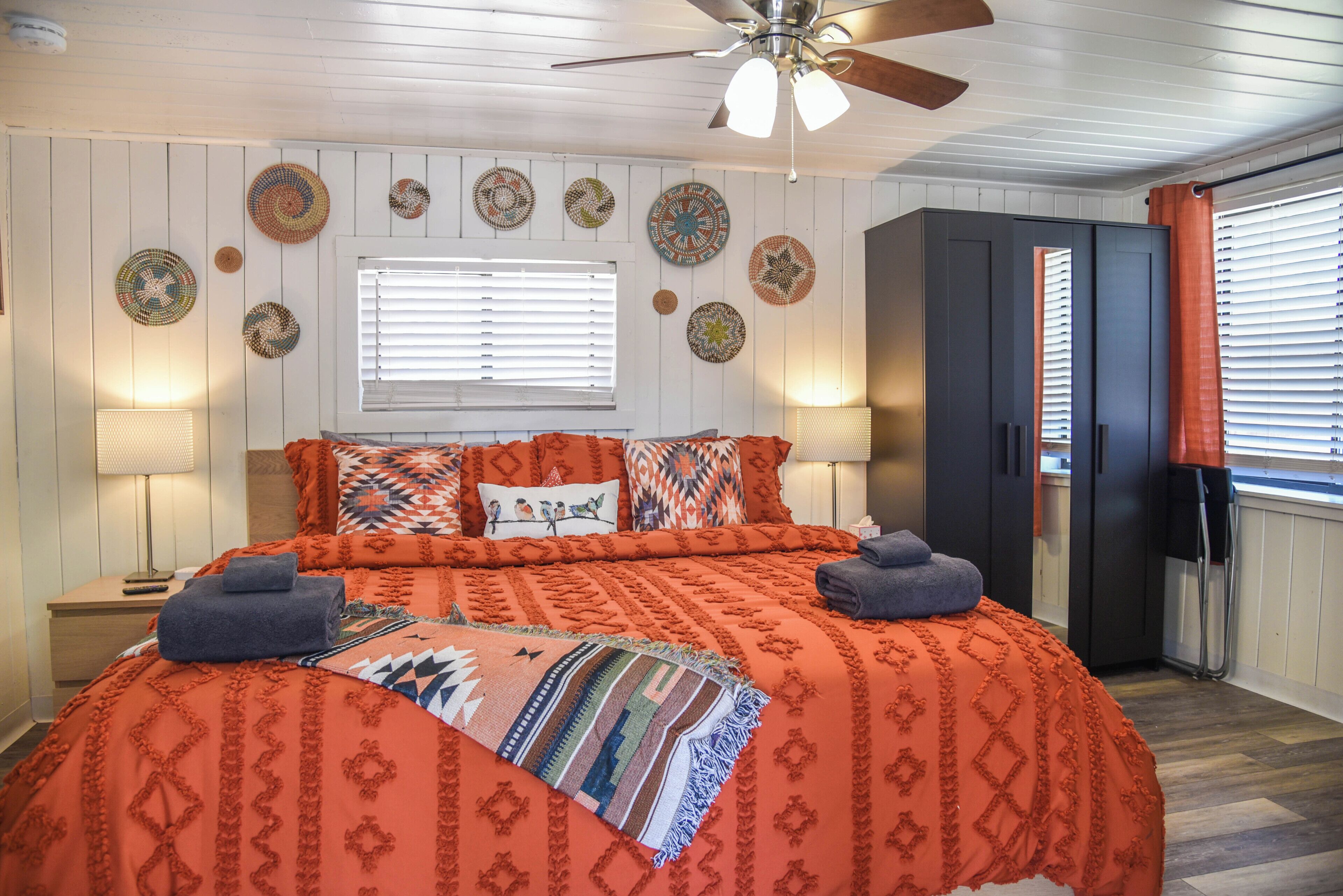 2 chambres, Wi-Fi gratuit, draps fournis