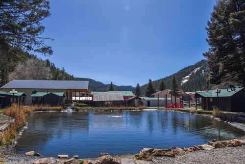 Mountain Song Cabins (Pioneer #7 & #8)