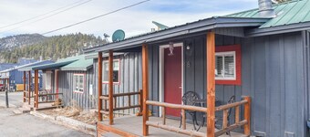 Mountain Song Cabin #2 (Pioneer #8)