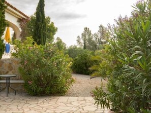 Property grounds - Beautiful villa with private pool surrounded by nature. (Urb. Sant Jordi d´Alfama)