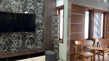 Family Room | Living area