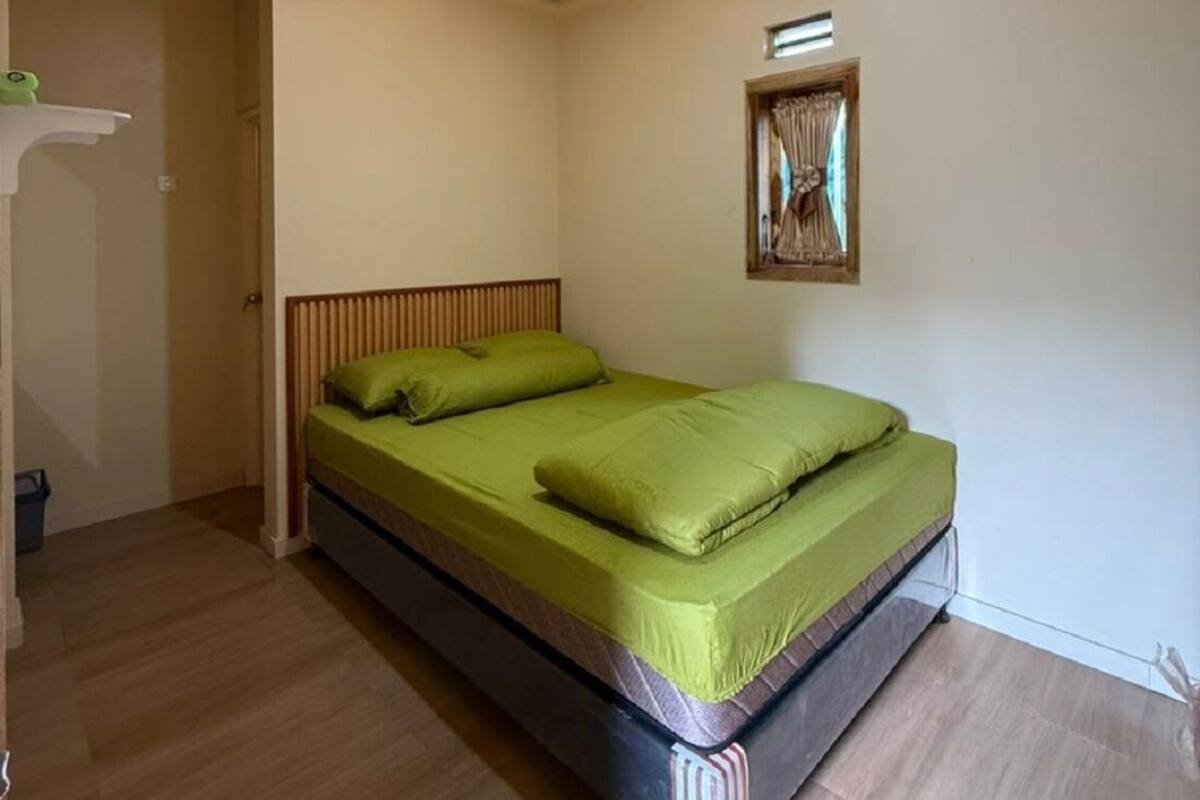 Family Room | Free WiFi