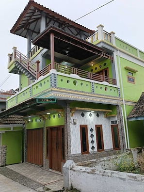 Front of property - Tano Homestay Bromo (Ngadisari)