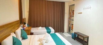  Sun Tree Hotel @ Triang