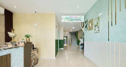 Sun Tree Hotel @ Triang