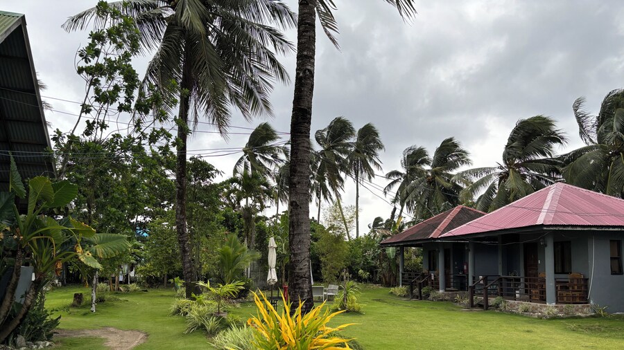 Shat'S Guesthouse Siargao Near Beach