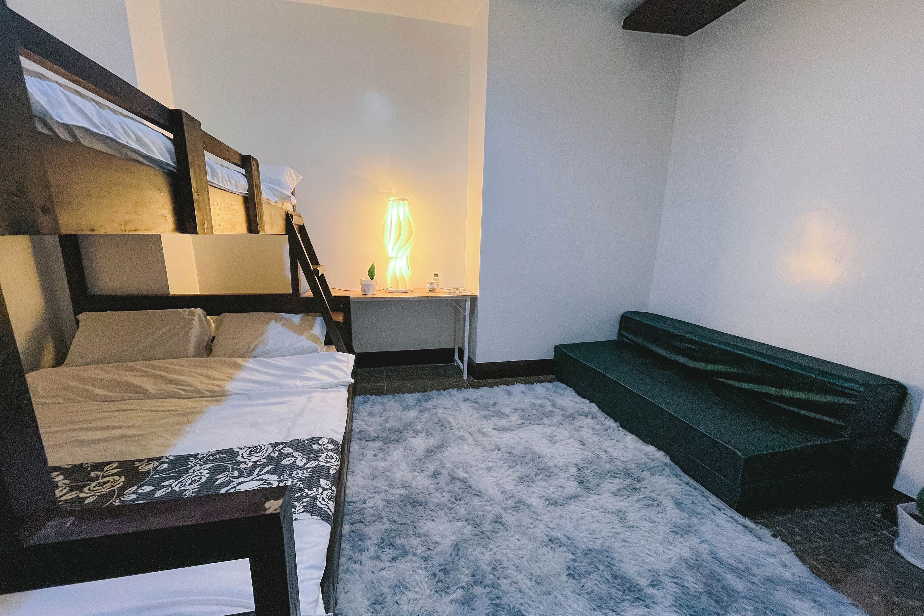 Phòng dành cho gia đình, máy điều hòa