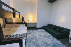 Room - Stop-N-Stay Inn (Valencia)