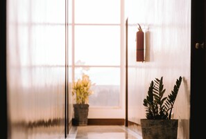 Lobby - Stop-N-Stay Inn (Valencia)