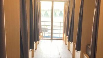 Shared Dormitory, Women only
