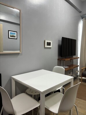 Shared Dormitory, 1 Bedroom, Balcony | Dining room - Room-overlooking Festive Walk Iloilo Stu (Iloilo)