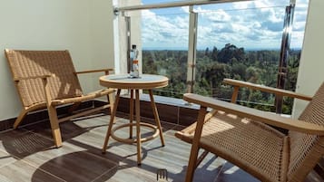 Suite – executive, balkong, fjellutsikt | Innvendig