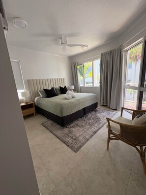 2 chambres, fer et planche à repasser, Wi-Fi gratuit, draps fournis