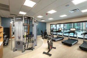 Fitness facility - Chandler Retreat: Pool, Comfort & Easy Access to Shops & Adventure l 2 Rooms (Chandler)