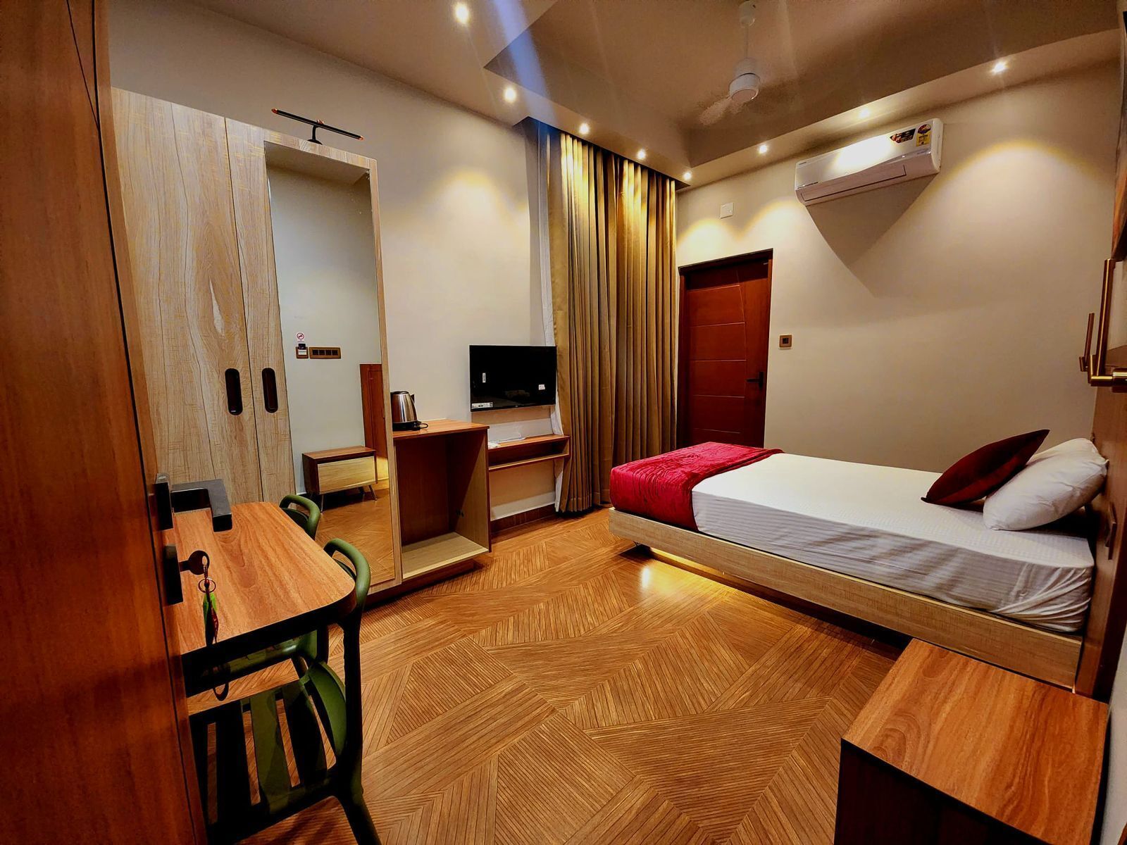 Classic enkelrum | Arbetsyta för laptop och gratis wi-fi