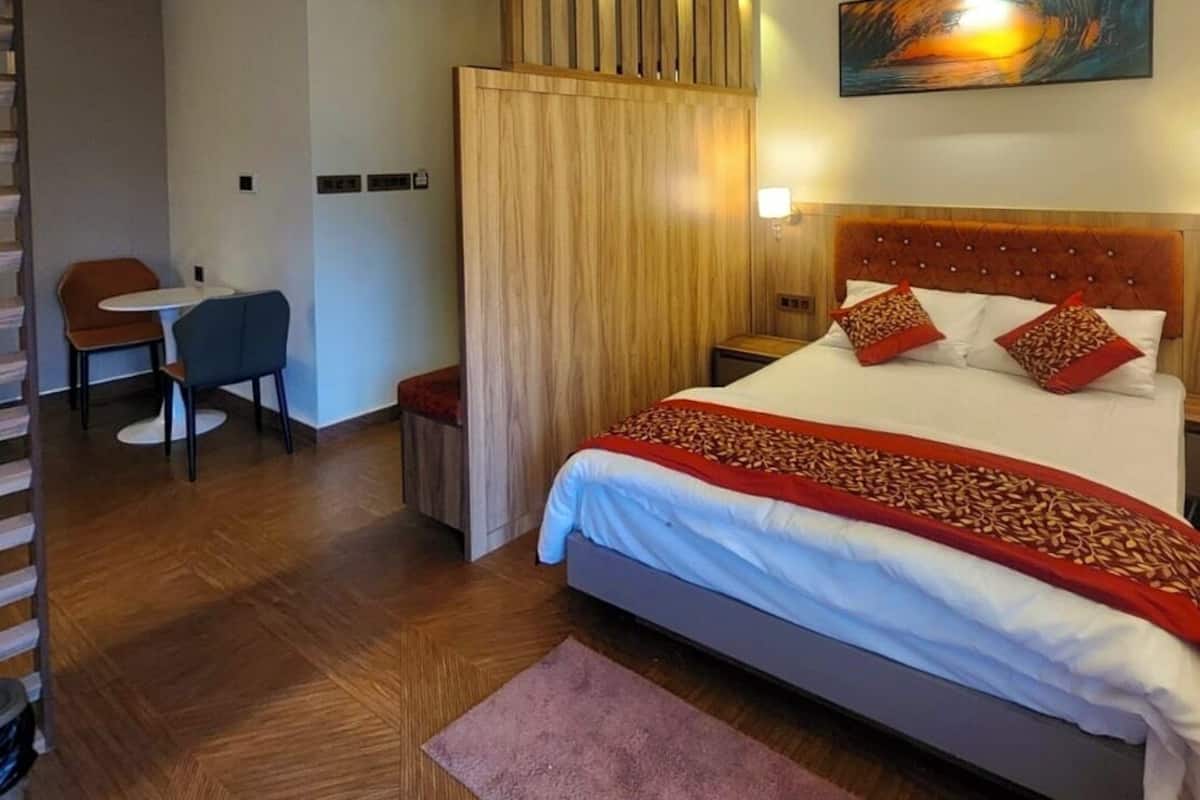 Suite de lujo | Espacio para trabajar con un portátil y wifi gratis