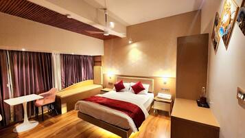 Espai de treball apte per a portàtils i wifi gratuïta