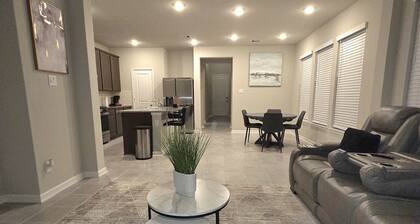 A Cozy 4 Bedroom Home away from Home — Book a Private Room or the Entire House.