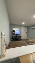 Comfort Suite, 1 Double Bed, Patio, Garden View | Living area