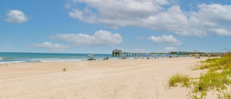 Plage à proximité, sable blanc