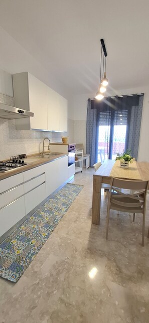 Private kitchen - Assieni Apartment 50 Relaxation and Comfort between Sea and Nature. (Custonaci)
