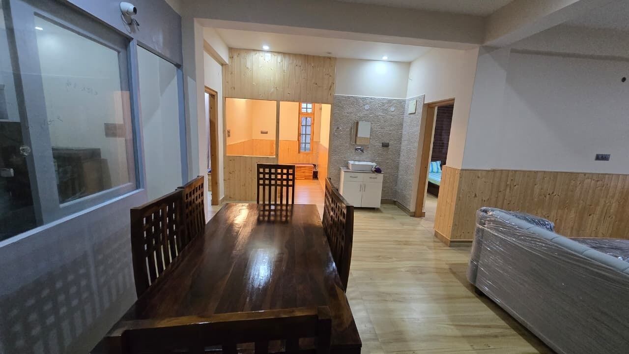 Family Room, City View | Dining