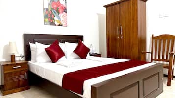 Double Room, Non Smoking | Desk, laptop workspace, free WiFi