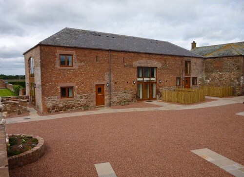 Vallum, Irthington dog friendly family cottage with countryside and Hadrians Wall on the doorstep