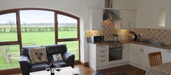 Centurion, Irthington ideal for visiting Hadrian's Wall & Carlisle