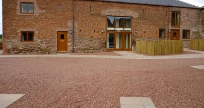 Turret, Irthington, ideal romantic break surrounded by countryside views and Hadrians Wall