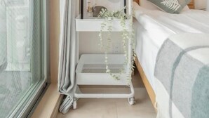 Ảnh chưa phân loại, 4 trong số 17 ảnh, nút