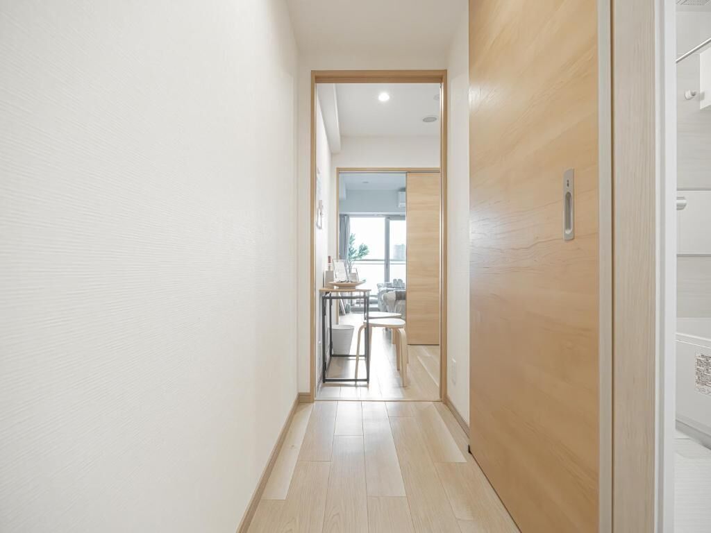 Classic Room, Non Smoking, City View | Interior