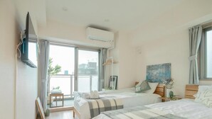 Ảnh chưa phân loại, 2 trong số 17 ảnh, nút