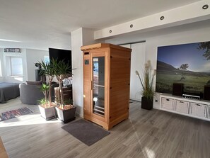 Interior - Mountain View Apartment: Private IR-Cabin & BBQ (Schwoich)