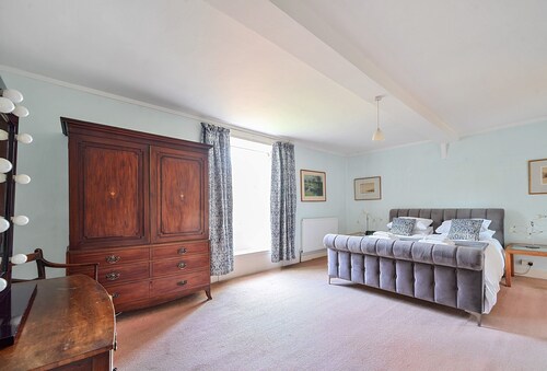 Old Ford House - Blandford St Mary, Blandford Forum