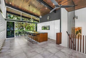 Dining - Belle Escapes Rainforest Shore (Palm Cove)