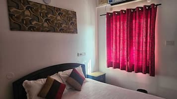 Setrika/meja setrika dan Wi-Fi gratis