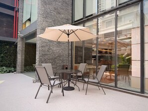 Front of property - Leston Hotel (Bangkok)