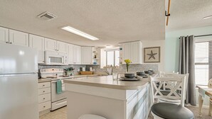 茶具/咖啡用具、冰箱、微波炉、炉灶