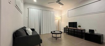 Modern 3BDR Townhouse in Bellbird Park