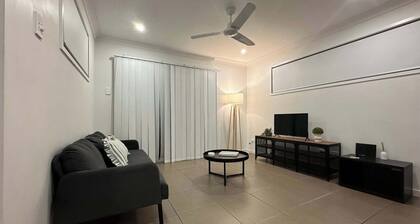 Modern 3BDR Townhouse in Bellbird Park
