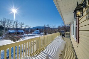Property grounds - 1 Mi to Liberty Mountain Resort: Apt w/ Game Room! (Fairfield)