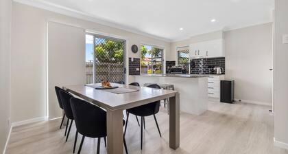 Modern 3 Bedroom Entire Home